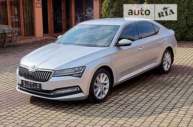 Лифтбек Skoda Superb 2020 в Мукачево