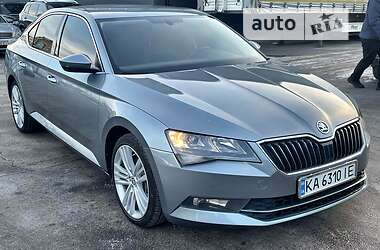 Лифтбек Skoda Superb 2016 в 