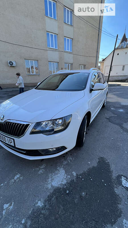 Универсал Skoda Superb 2014 в Мукачево