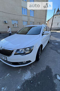 Универсал Skoda Superb 2014 в Мукачево