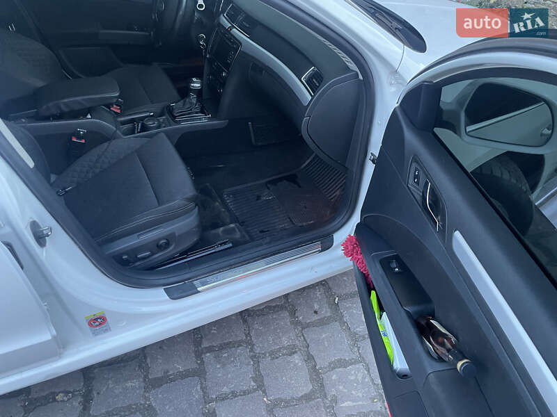 Универсал Skoda Superb 2012 в Львове фото 9 Универсал Skoda Superb 2012 в Львове