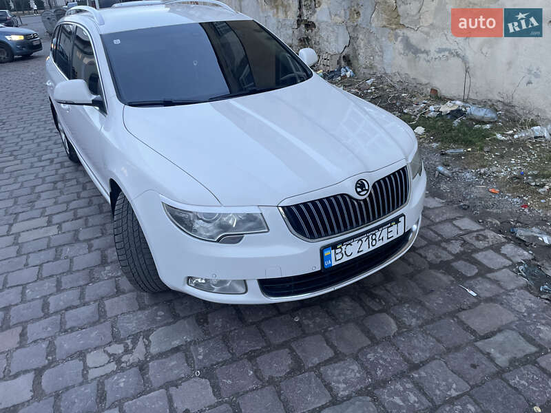 Универсал Skoda Superb 2012 в Львове фото 11 Универсал Skoda Superb 2012 в Львове