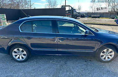 Лифтбек Skoda Superb 2009 в 