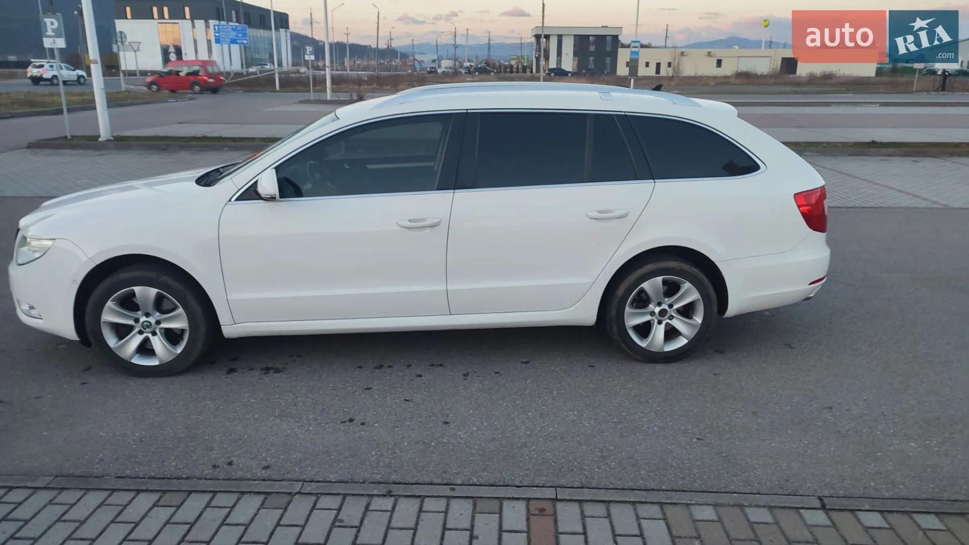 2013 Skoda Superb - мініатюра 9