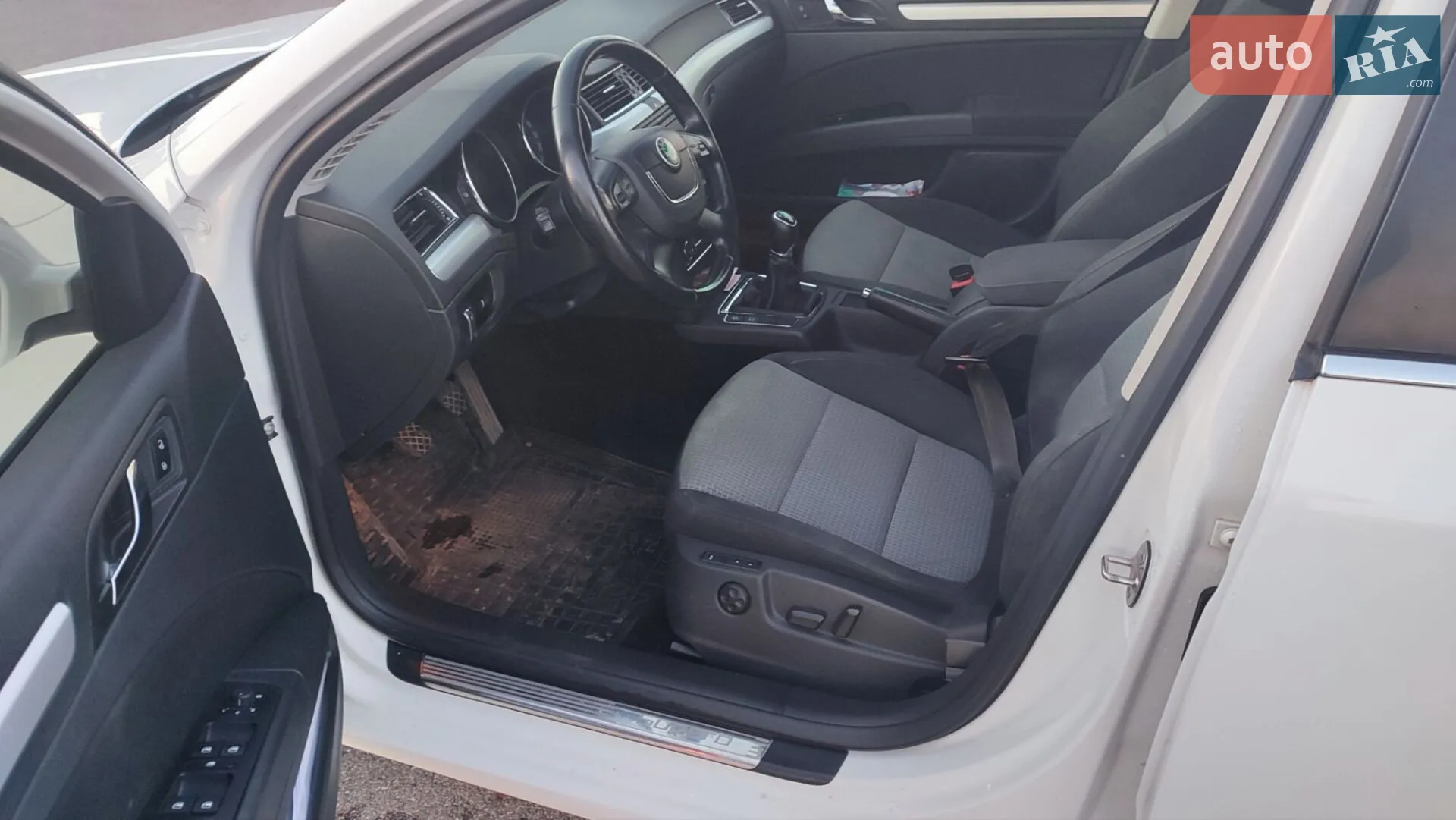 2013 Skoda Superb - мініатюра 4