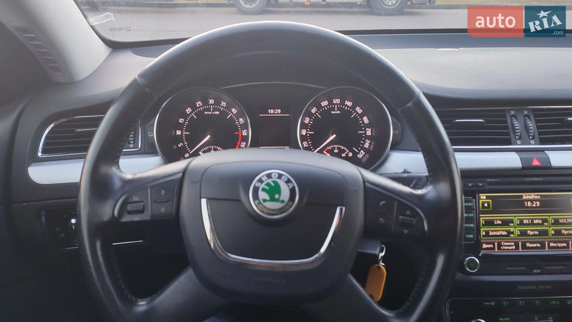 2013 Skoda Superb - мініатюра 2