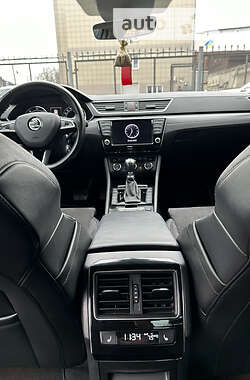 Лифтбек Skoda Superb 2016 в 