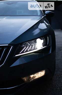 Универсал Skoda Superb 2017 в 