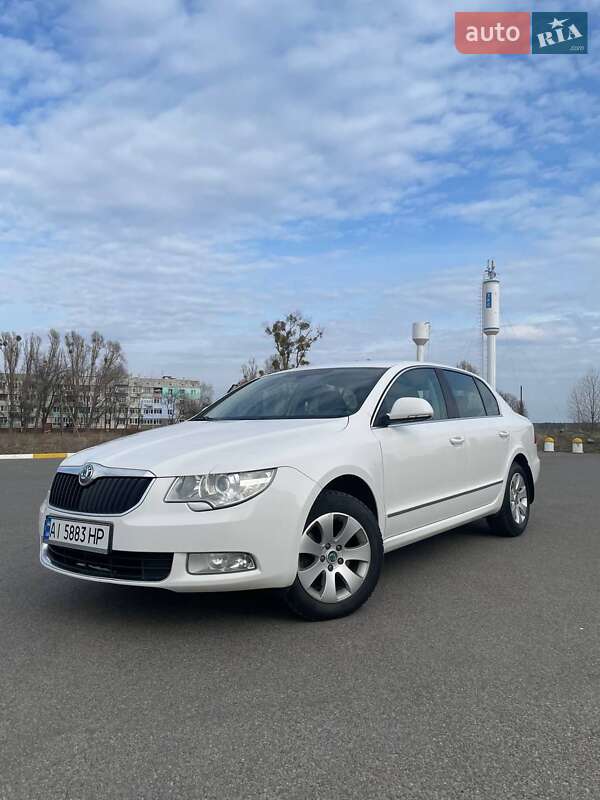 Лифтбек Skoda Superb 2012 в Киеве