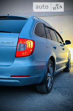 Универсал Skoda Superb 2013 в 