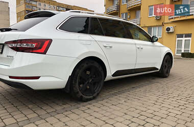Универсал Skoda Superb 2017 в 