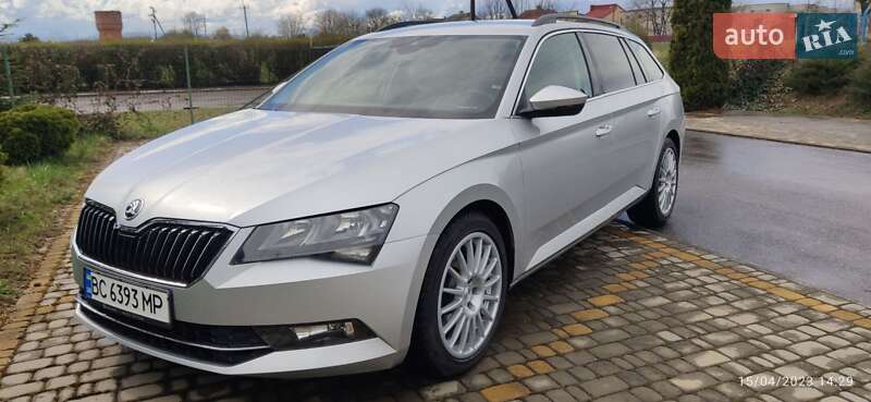 Универсал Skoda Superb 2017 в Самборе