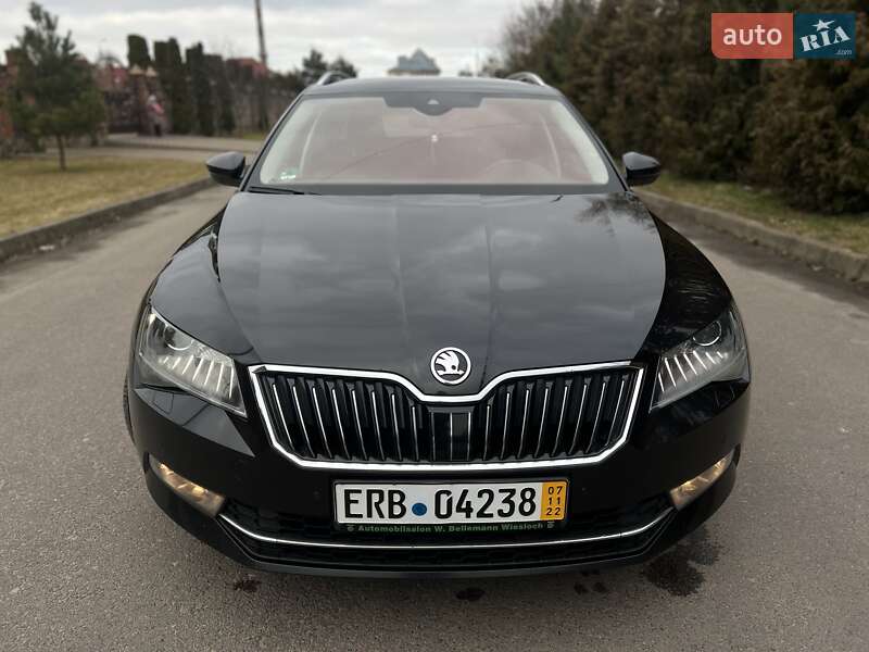 Универсал Skoda Superb 2017 в Ровно
