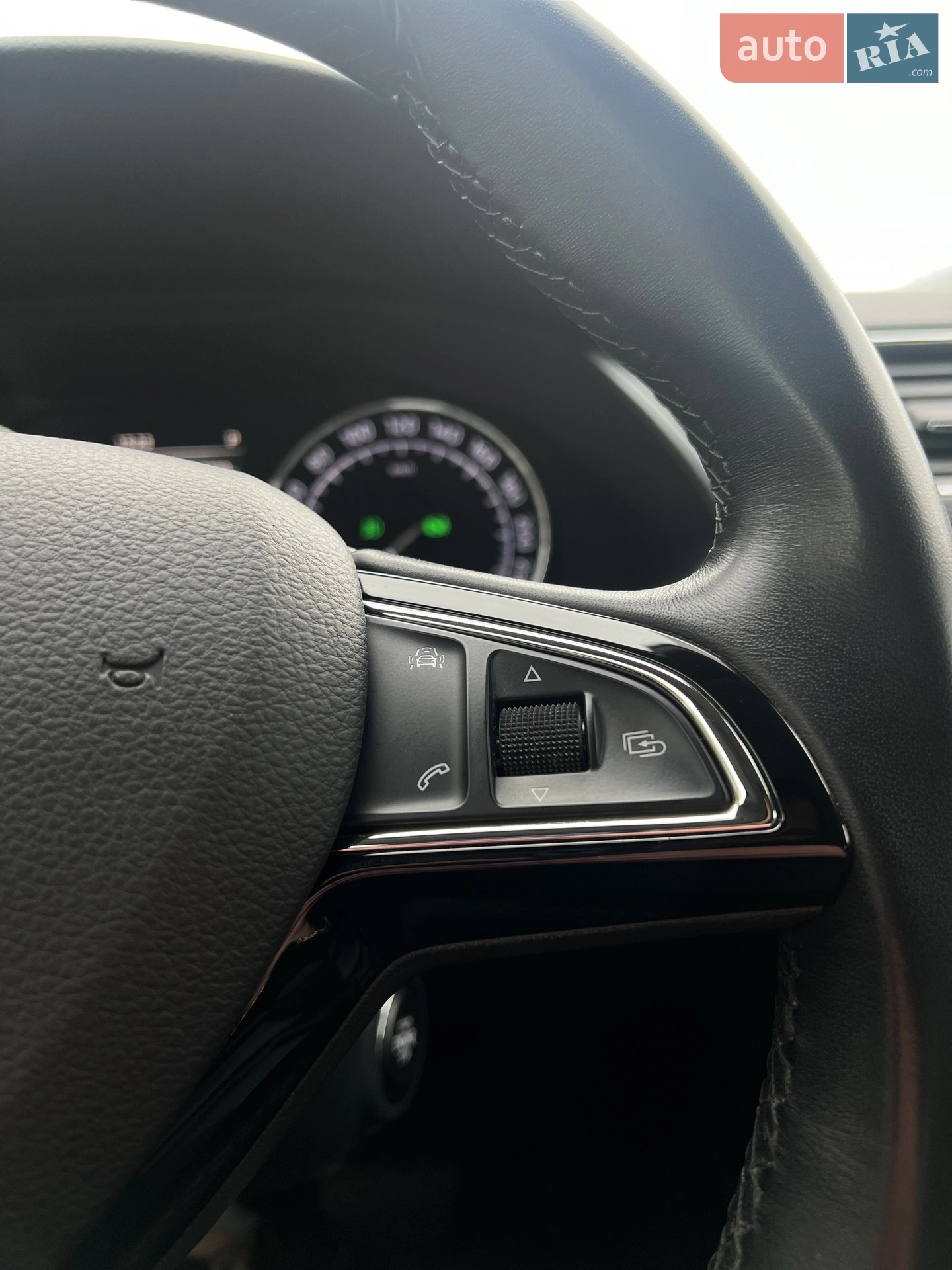 2017 Skoda Superb - мініатюра 26