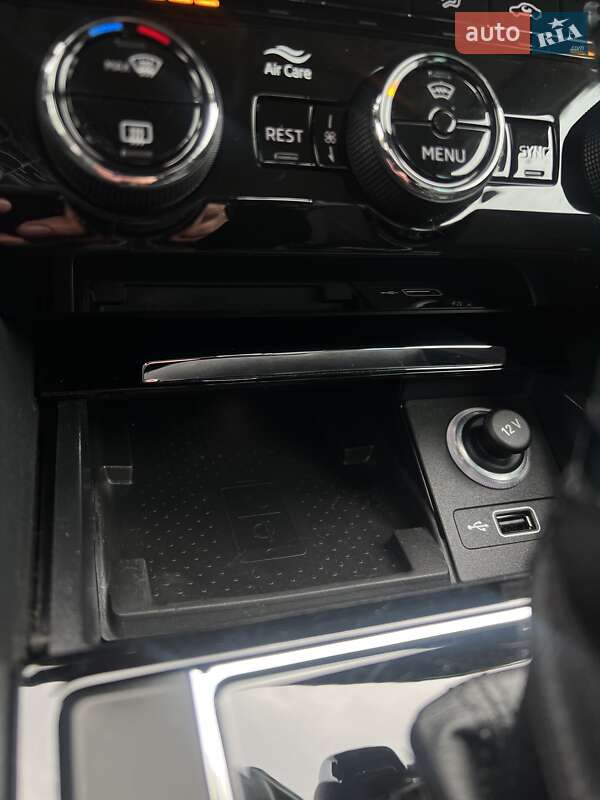 Универсал Skoda Superb 2017 в Ровно