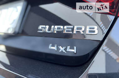 Лифтбек Skoda Superb 2018 в 