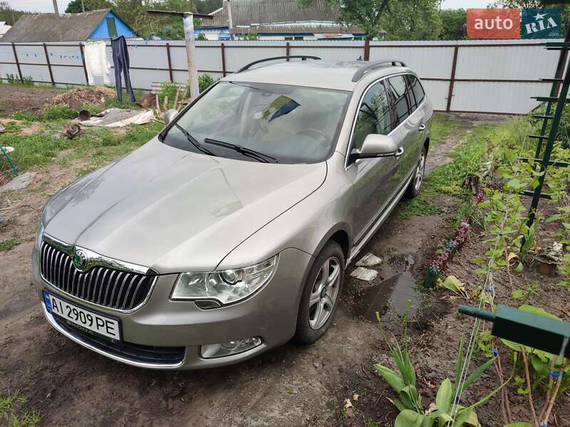 Универсал Skoda Superb 2010 в Борисполе