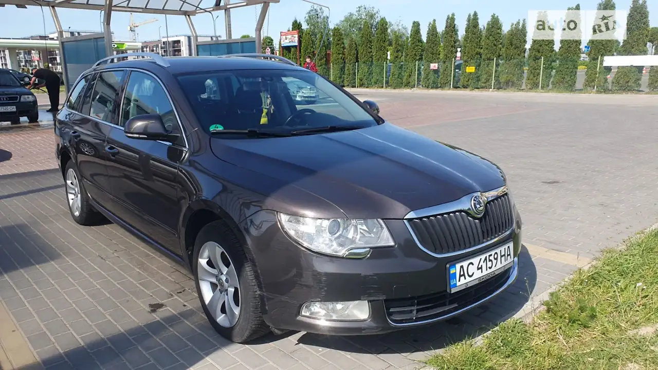 2011 Skoda Superb - мініатюра 23