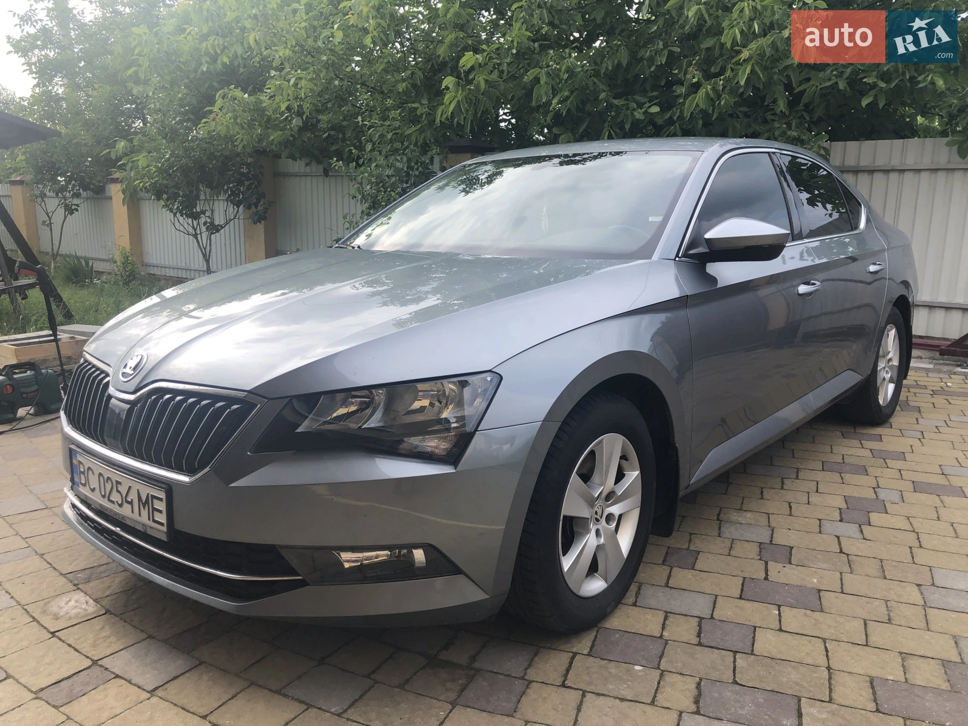 2016 Skoda Superb - мініатюра 2
