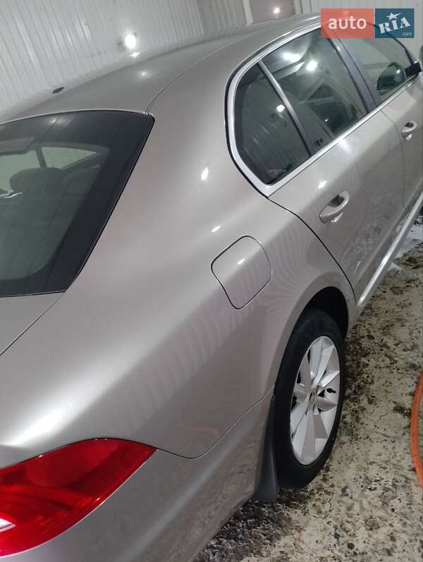 Лифтбек Skoda Superb 2013 в Киеве