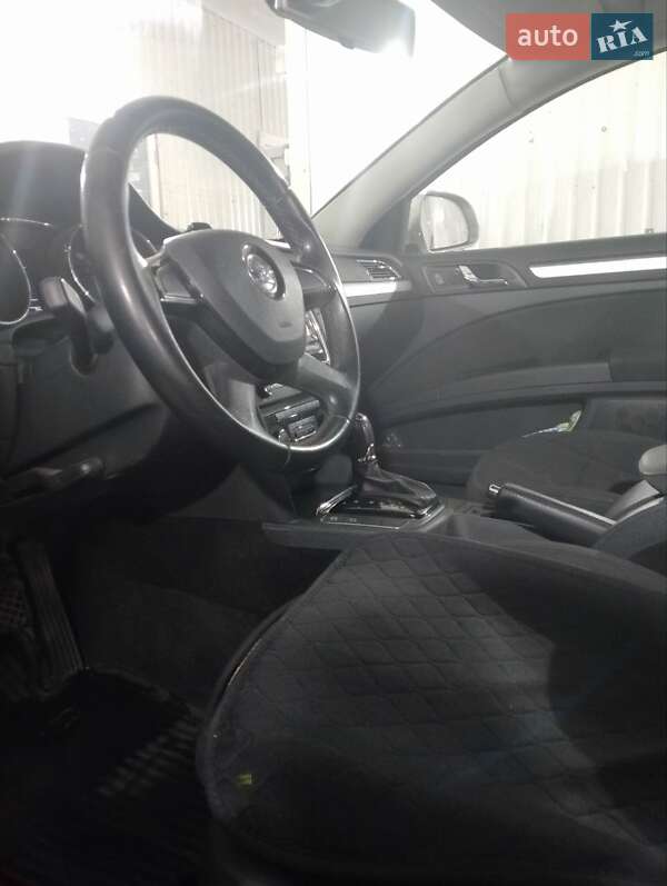 Лифтбек Skoda Superb 2013 в Киеве