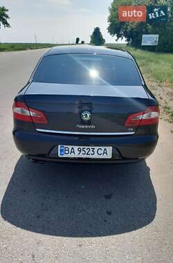 Ліфтбек Skoda Superb 2011 в Кропивницькому