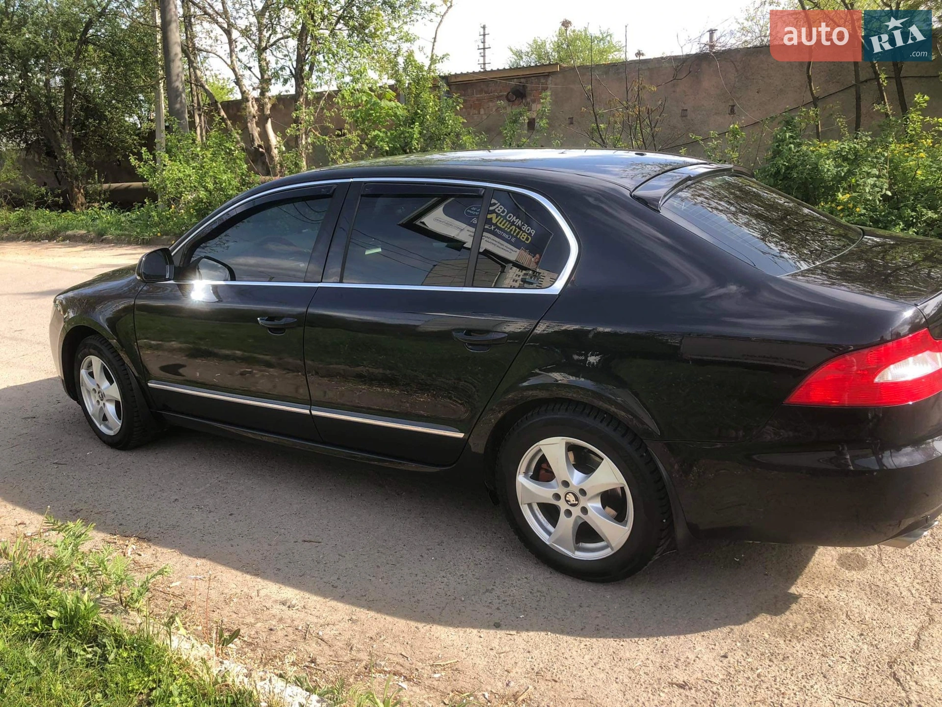2012 Skoda Superb - мініатюра 2