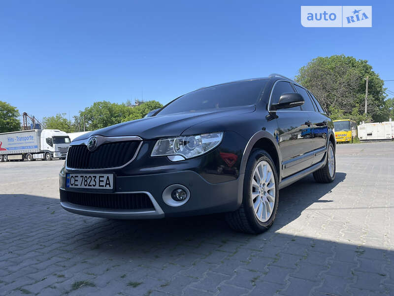 Універсал Skoda Superb 2012 в Чернівцях