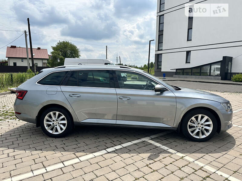 Універсал Skoda Superb 2016 в Любомлі