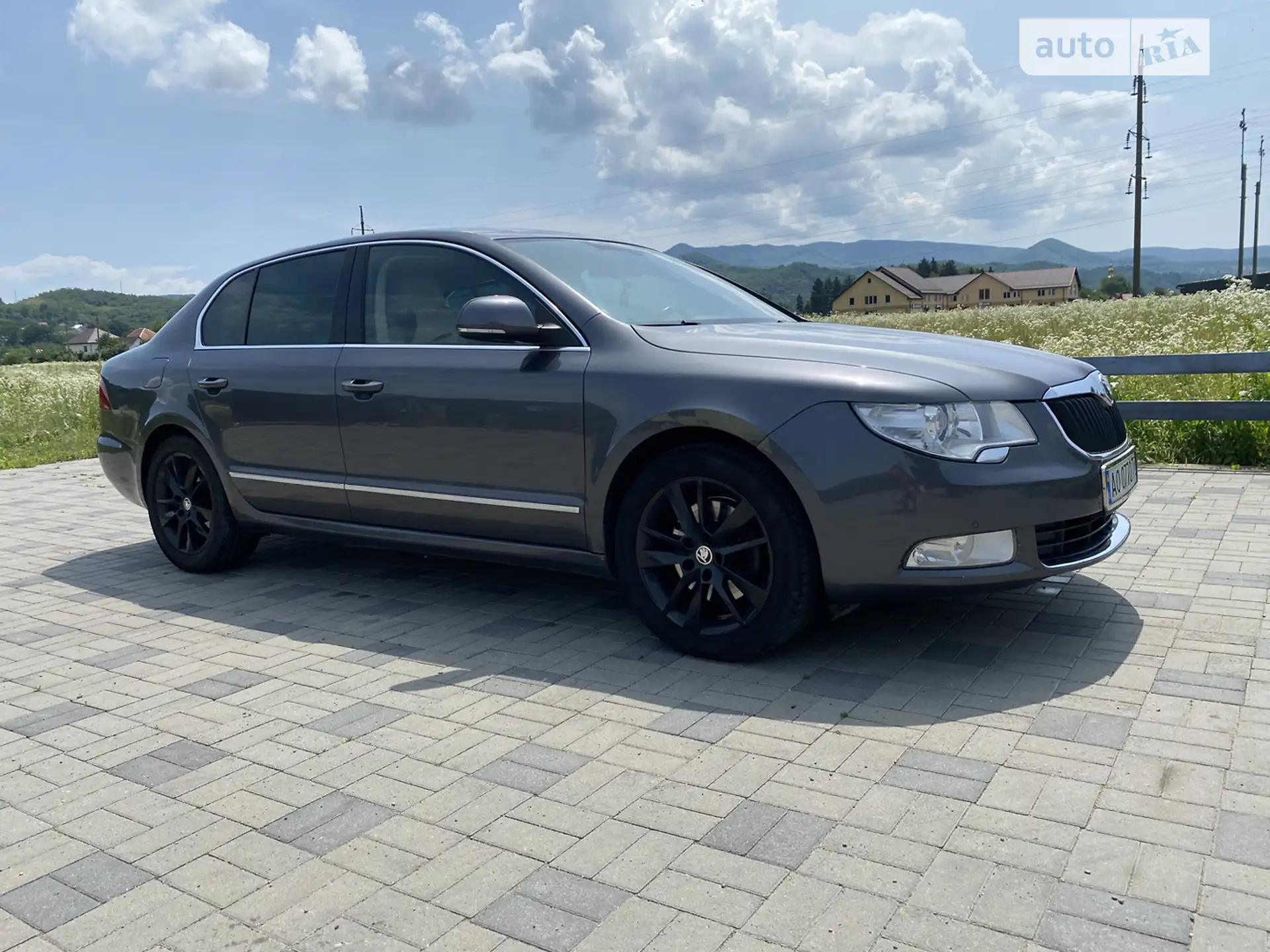 2011 Skoda Superb - фото 1