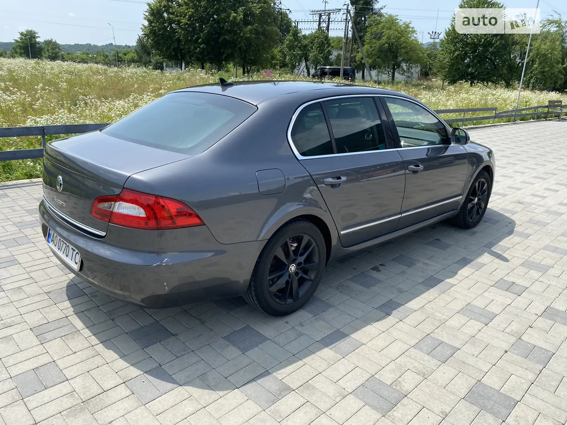 2011 Skoda Superb - мініатюра 7