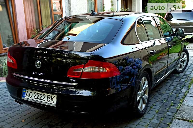 Лифтбек Skoda Superb 2012 в Мукачево