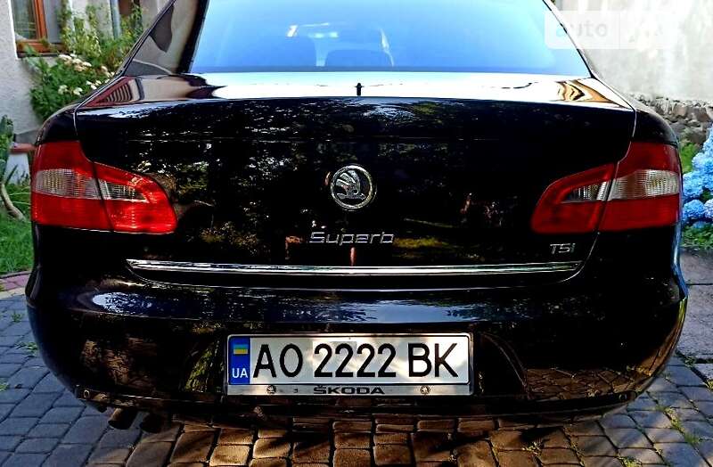 Лифтбек Skoda Superb 2012 в Мукачево