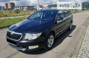 Універсал Skoda Superb 2011 в Хусті