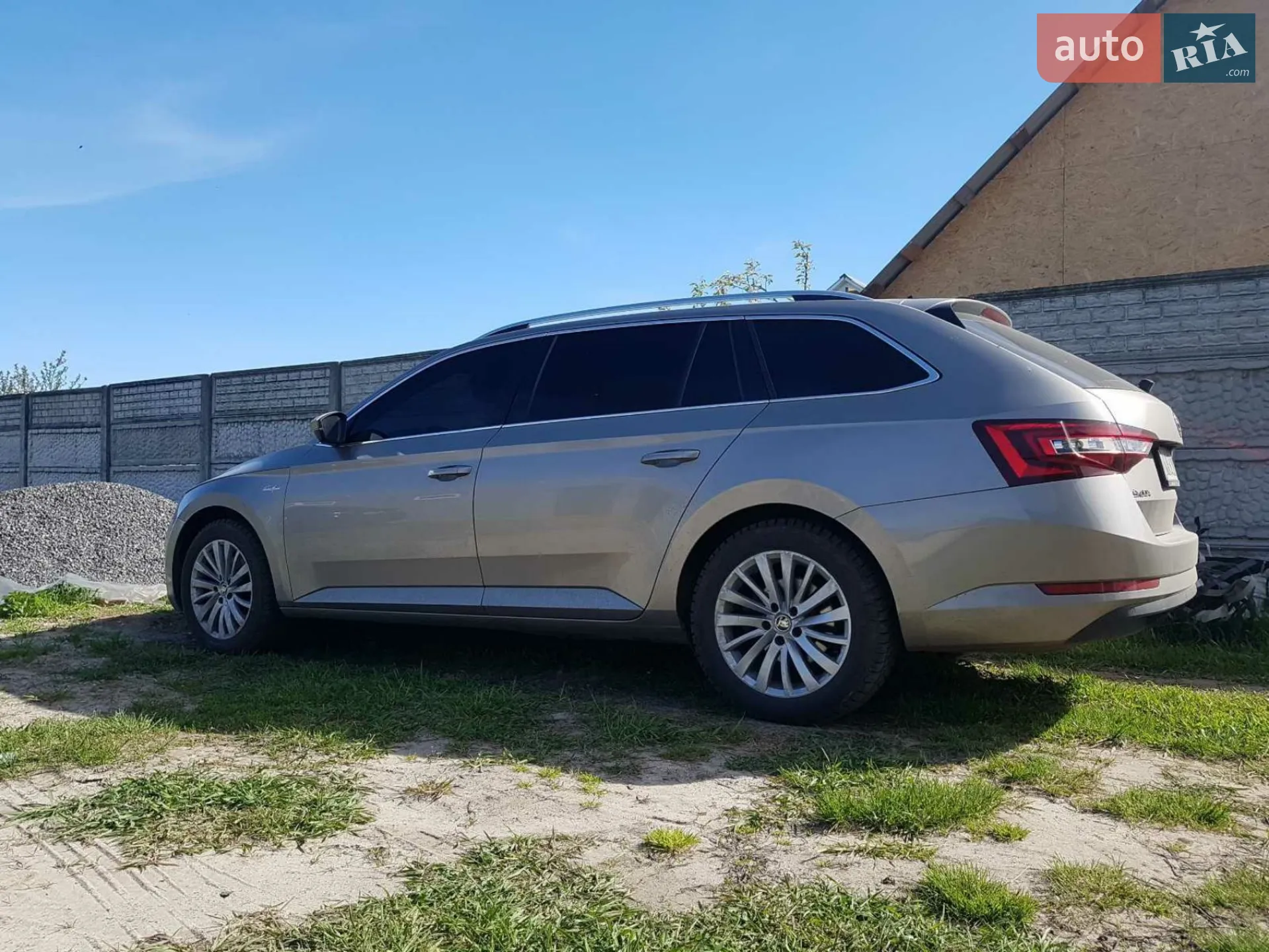 2016 Skoda Superb - мініатюра 4