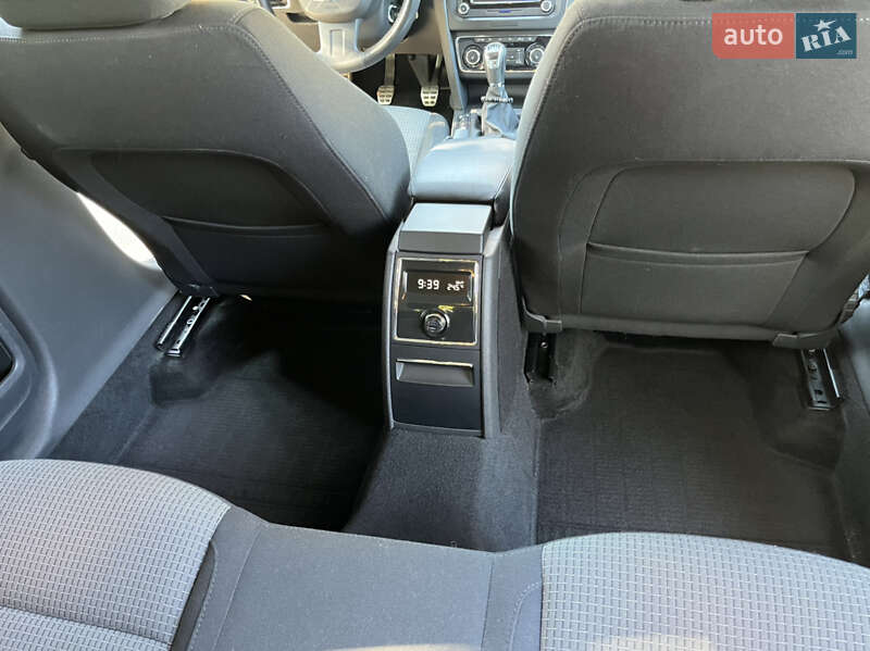 Лифтбек Skoda Superb 2012 в Черкассах фото 10 Лифтбек Skoda Superb 2012 в Черкассах