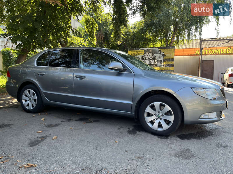 Лифтбек Skoda Superb 2012 в Черкассах фото 47 Лифтбек Skoda Superb 2012 в Черкассах