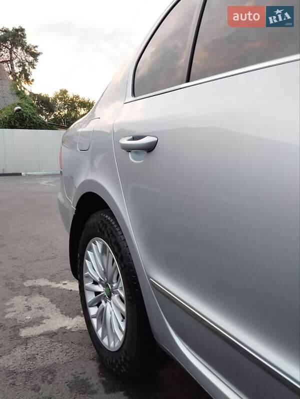 Лифтбек Skoda Superb 2012 в Киеве