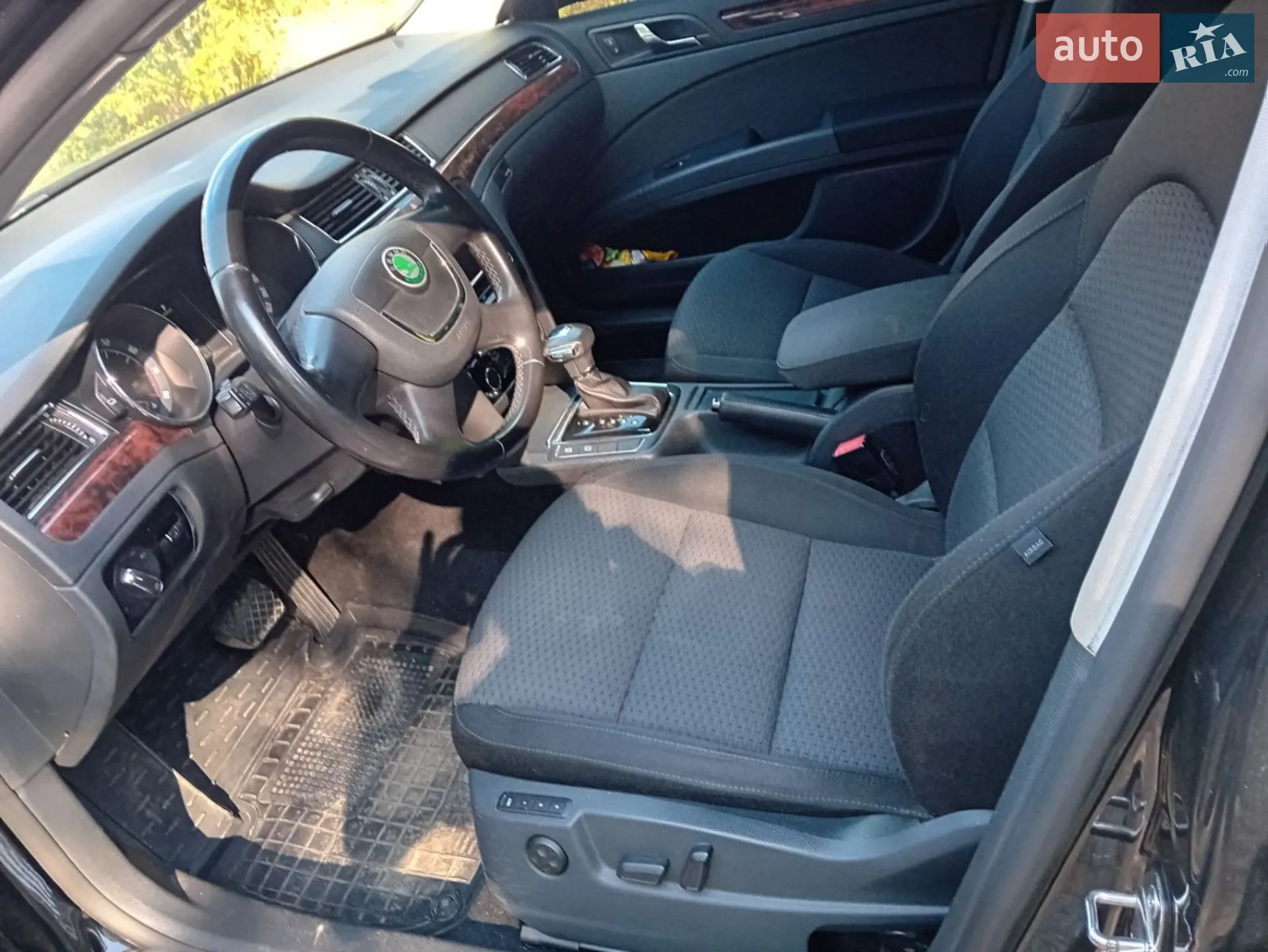 2011 Skoda Superb - мініатюра 4