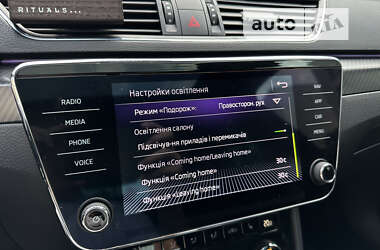 Ліфтбек Skoda Superb 2019 в 