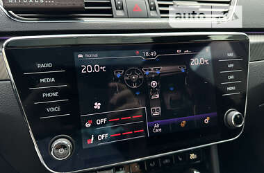 Ліфтбек Skoda Superb 2019 в 