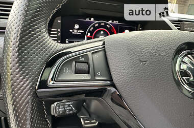 Ліфтбек Skoda Superb 2019 в 