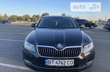 Лифтбек Skoda Superb 2013 в Киеве