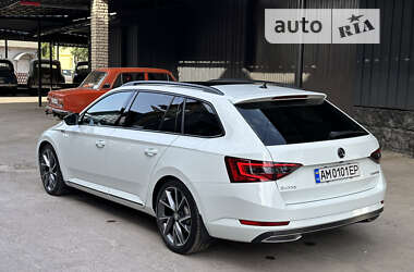Універсал Skoda Superb 2017 в 