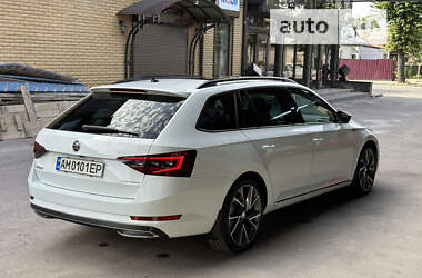 Універсал Skoda Superb 2017 в 