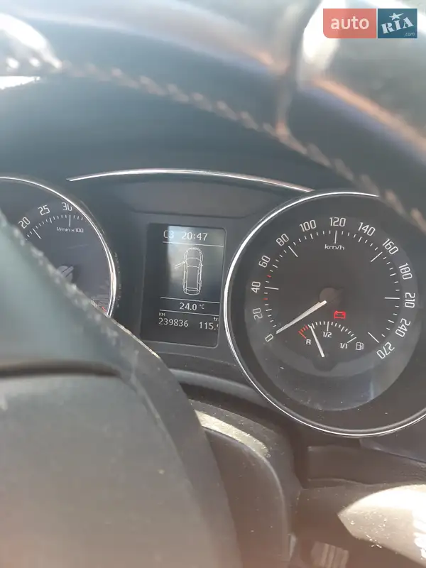 Skoda Superb 2013 VIN TMBJJ73T8D9045835 фото оголошення 7 з 46