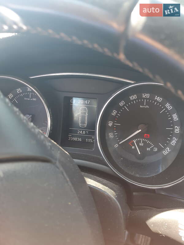 Универсал Skoda Superb 2013 в Лохвице фото 7 Универсал Skoda Superb 2013 в Лохвице