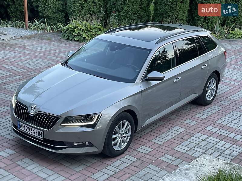 Универсал Skoda Superb 2018 в 