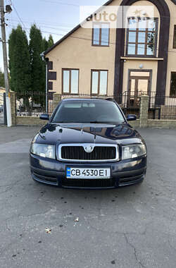 Лифтбек Skoda Superb 2003 в 