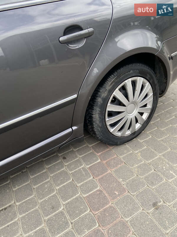 Ліфтбек Skoda Superb 2005 в Надвірній